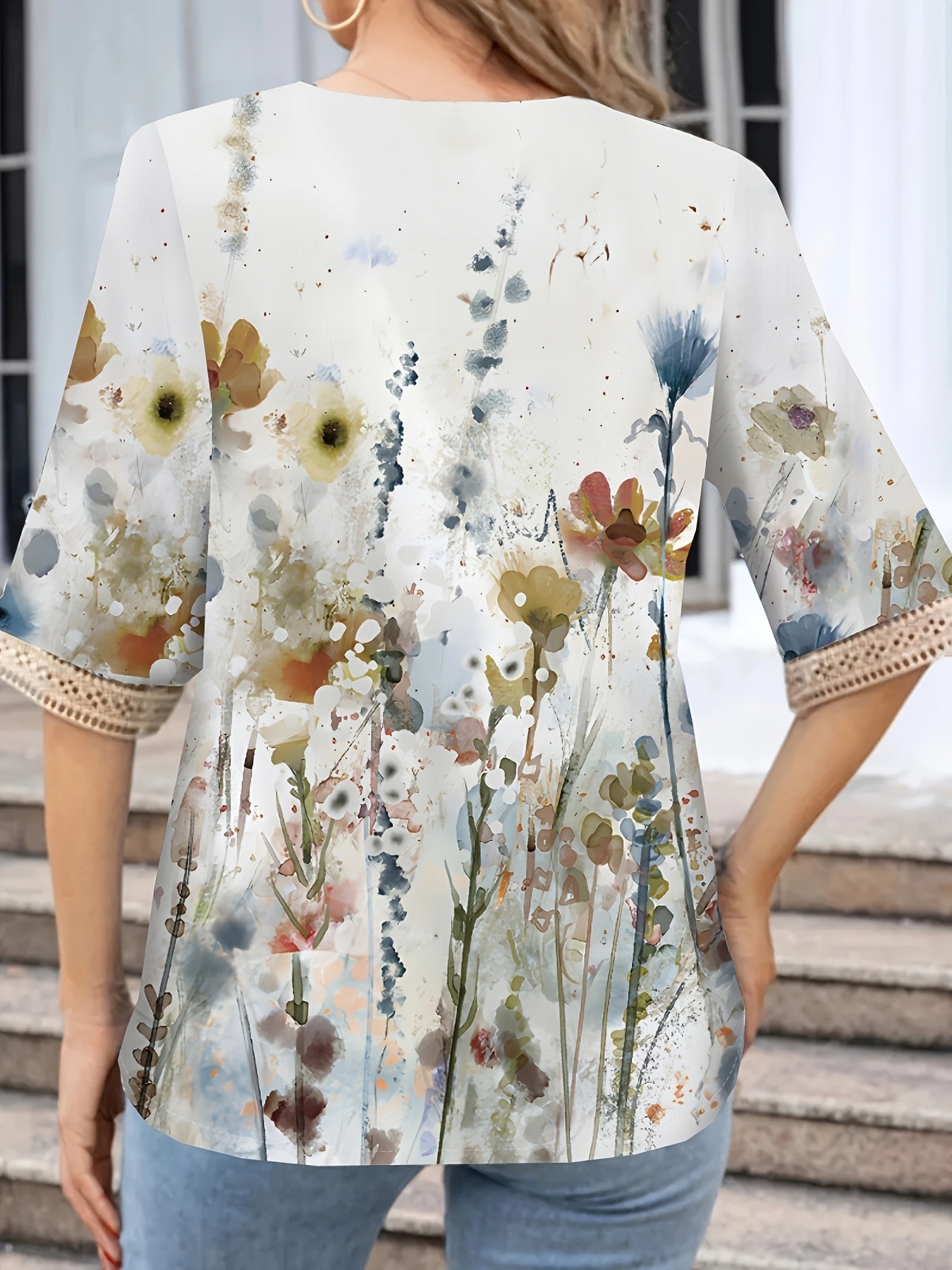 Plus Size Casual T-shirt, Women's Plus Floral Print Contrast Lace Half Sleeve V Neck T-shirt