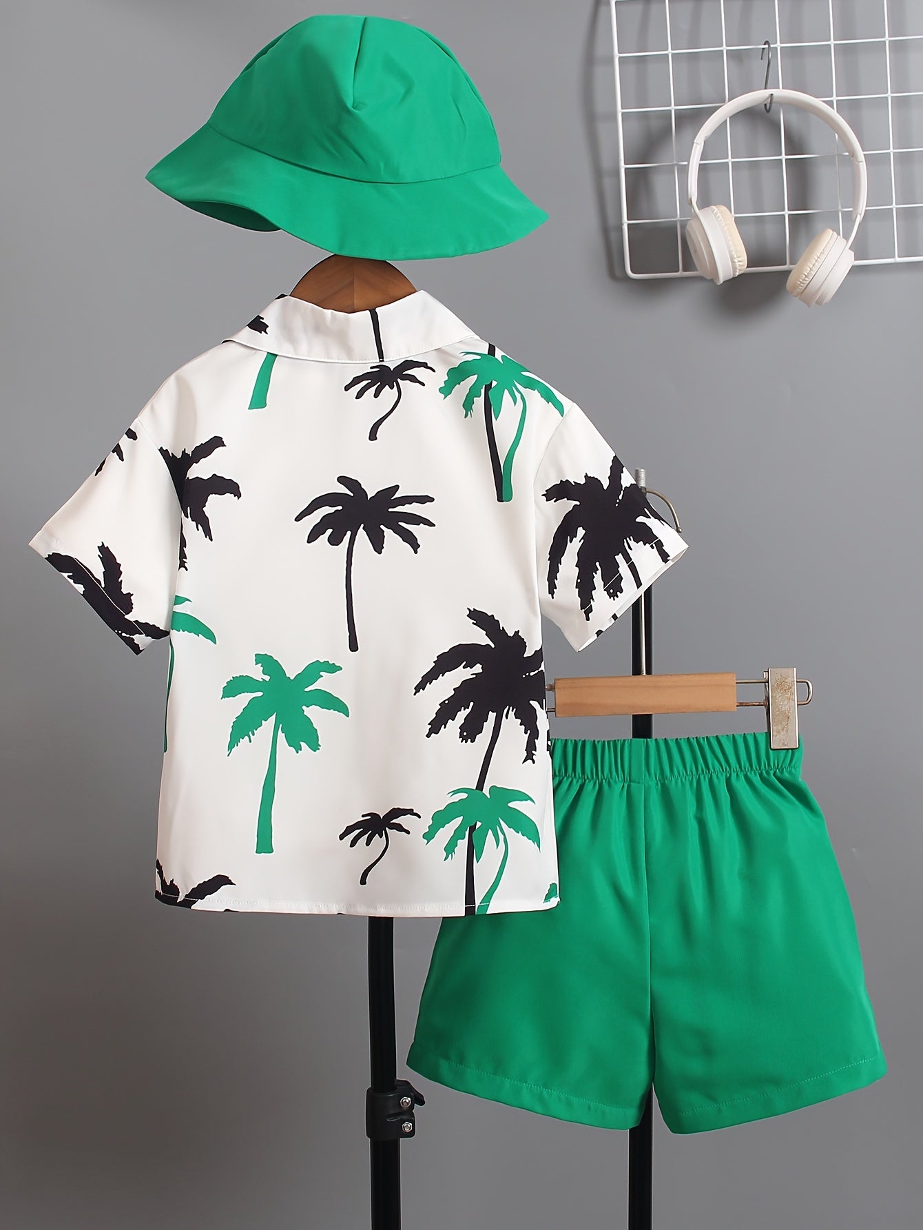 Boys' Summer Fashion Street Shirt Three-piece Set Only Selling Hats, Shirts and Shorts, Perfect for Outdoor