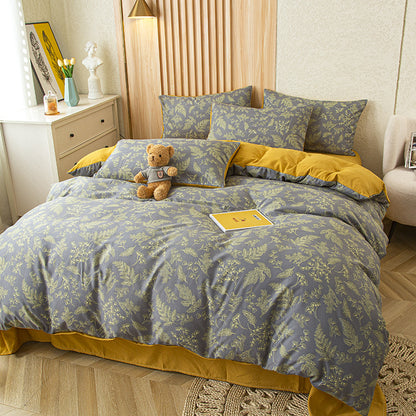 Dark Vine Pattern 4-Piece Vintage Small Floral Bedding Set. Includes 1 flat sheet, 1 duvet cover, and 2 pillowcases. Machine washable polyester. Breathable and easy to clean. Does not contain down duvet or pillowcases.