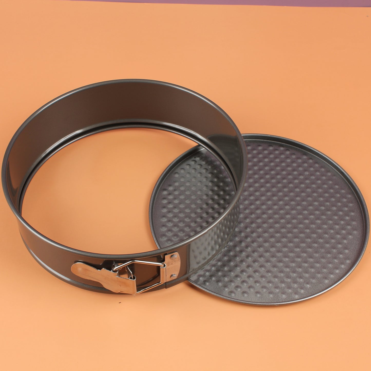 3-Piece Round Carbon Steel Cake Pan Set with Non-Stick Coating, Metal Baking Molds with Springform Clips, Christmas Holiday Cake Mold Kit