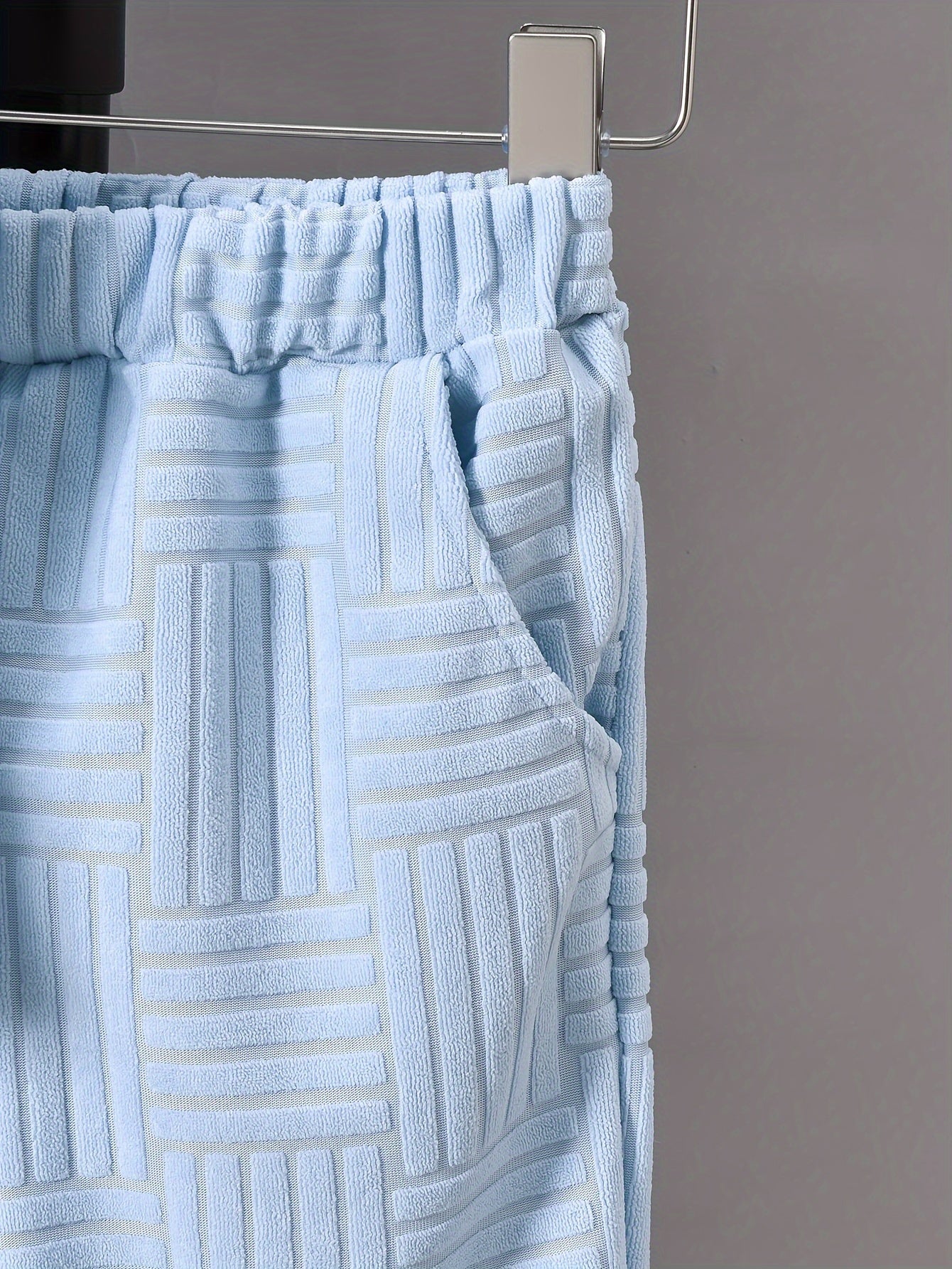 Boys' Fashion Casual Round Neck Short Sleeve T-Shirt + Casual Shorts Two-Piece Set, Perfect for Outdoor