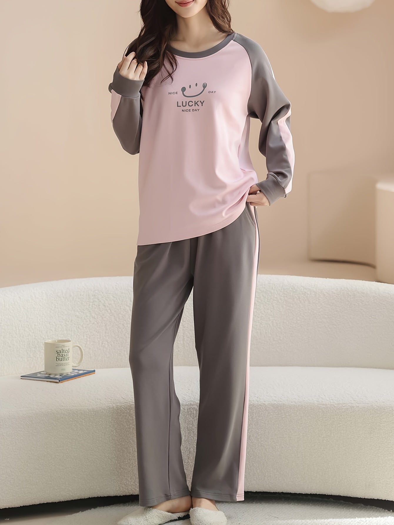 Women'S Cozy Long Sleeve Pajama Set - Soft Pink & Gray, "Lucky Day" Design, Casual Crew Neck, Long Length, Perfect for Fall/Winter, Comfortable Home Wear, Cozy Clothing | Playful Design | Soft Fabric, Ladie Long Sleeve Nightd