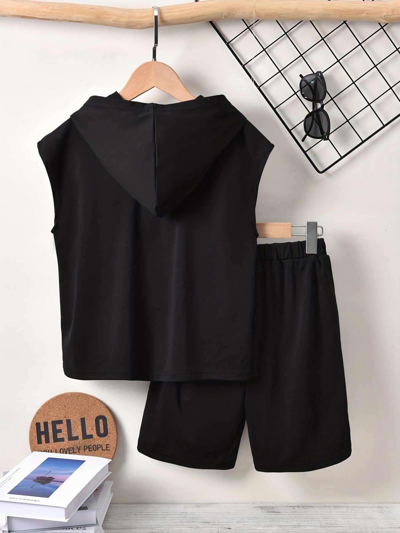 Cool Short-Sleeve T-Shirt with Letter Print And Shorts Set for Boys, for Outdoor