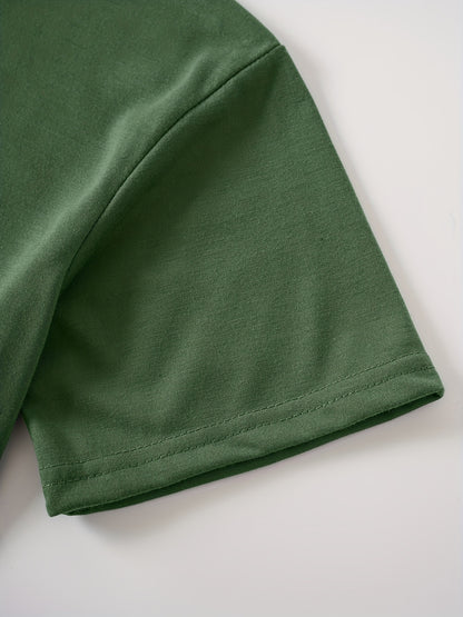 T-shirt casual para mulher com estampado floral de borboletas e margaridas, gola redonda - Verde azeitona, Lavável à máquina, Modelagem regular para looks casuais, Moda para todas as estações, Estilo descontraído, Tecido não transparente