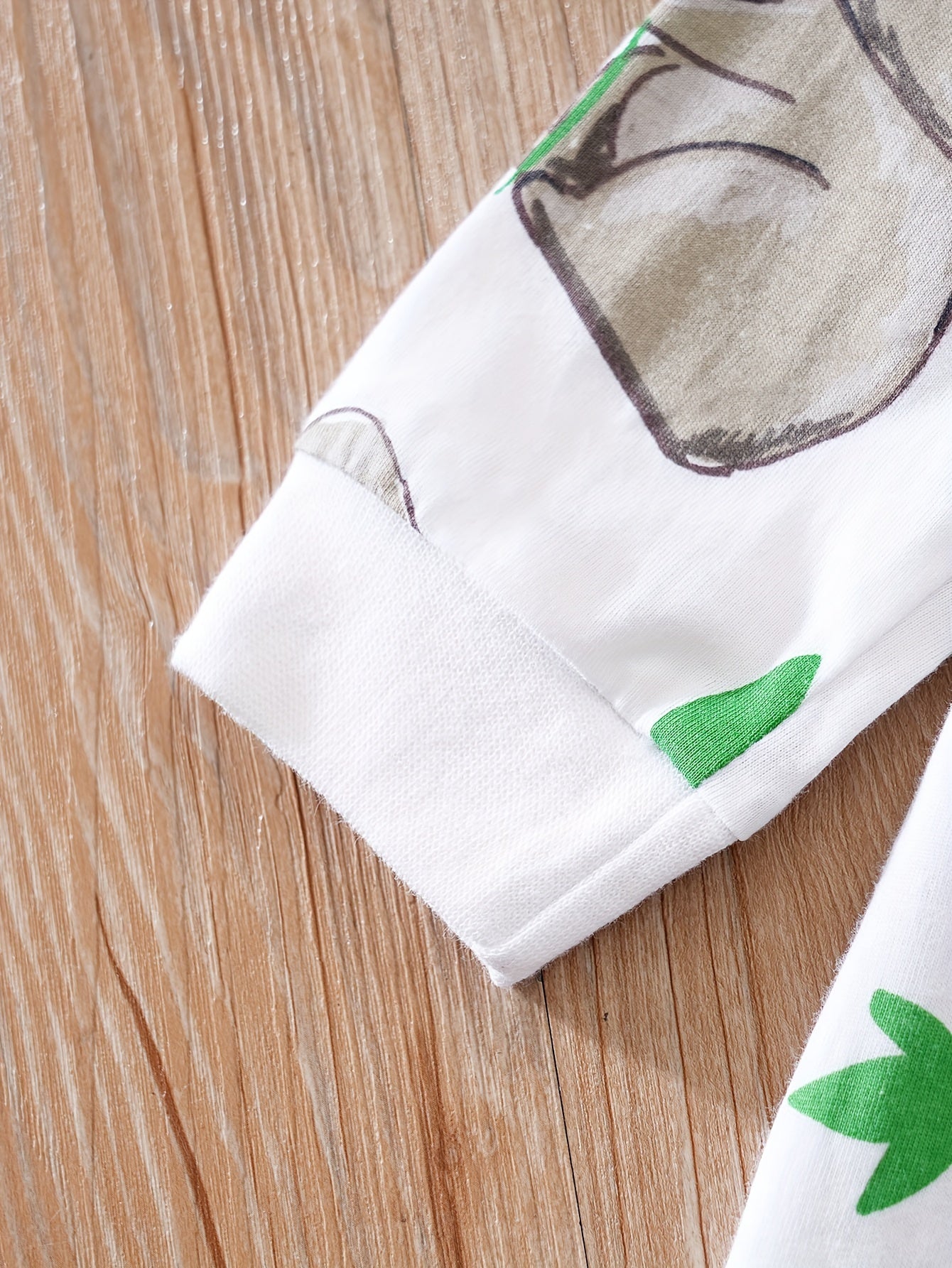 Macacão de manga comprida com gola redonda para bebé com estampado fofo de coala de desenho animado