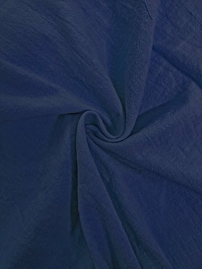 Camisa de homem, gola padre, manga curta, estilo Henley, ideal para o verão, uso casual, negócios e ocasiões formais.