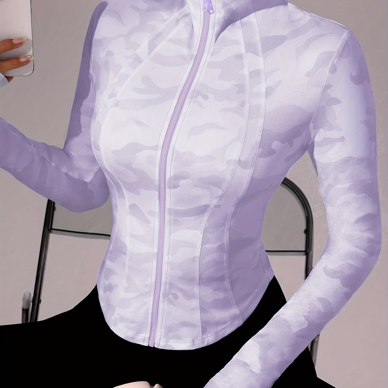 Zip-Up Stand Collar Sports Jacket, Half-Finger Long Sleeve Top with camouflage print, suitable for outdoor fitness, hiking, golf, tennis, badminton, bowling, daily walks and shopping, gym/home training, meditation, versatile.