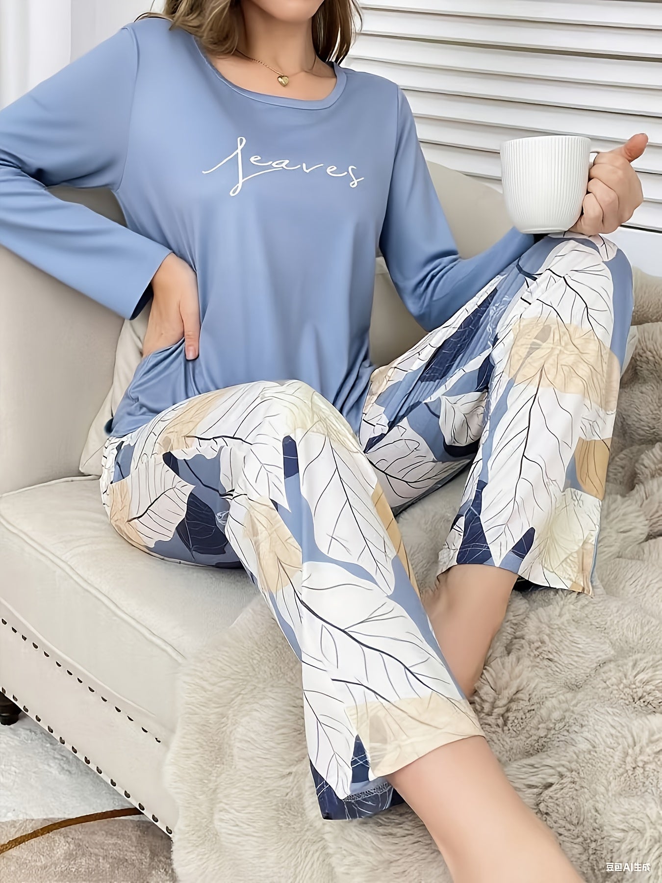 Autumn and Winter Women's Casual Versatile Elegant Letter Print Round Neck Long Sleeve Top and Pants Floral Printed Pajama Set