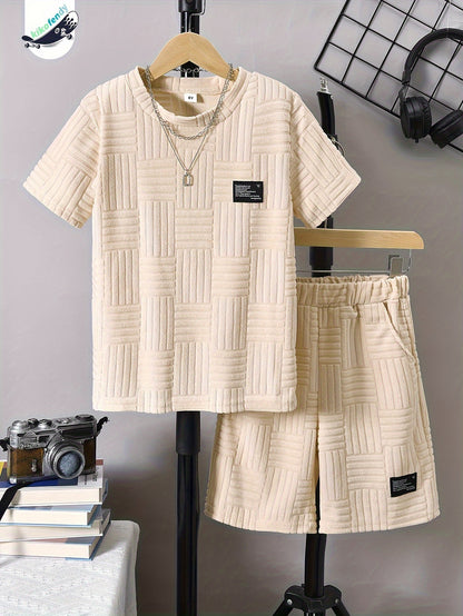 Boys' Fashion Casual Round Neck Short Sleeve T-Shirt + Casual Shorts Two-Piece Set, Perfect for Outdoor