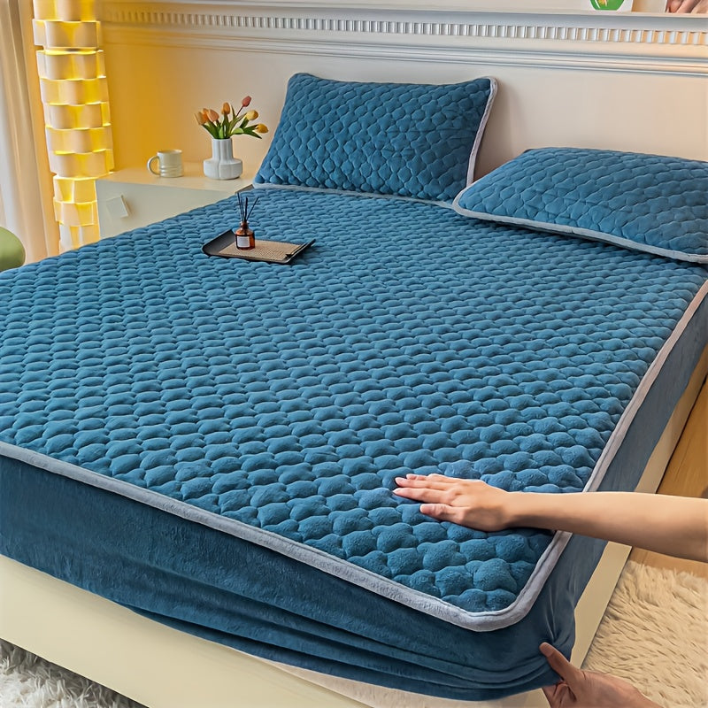 Conjunto de 3 peças de lençol de baixo e fronha em veludo macio e confortável, com enchimento grosso tipo sanduíche, excelente efeito de aquecimento, altura do lençol de baixo de 30 cm, estilo acolchoado, ideal para quarto de hóspedes e quarto de família.