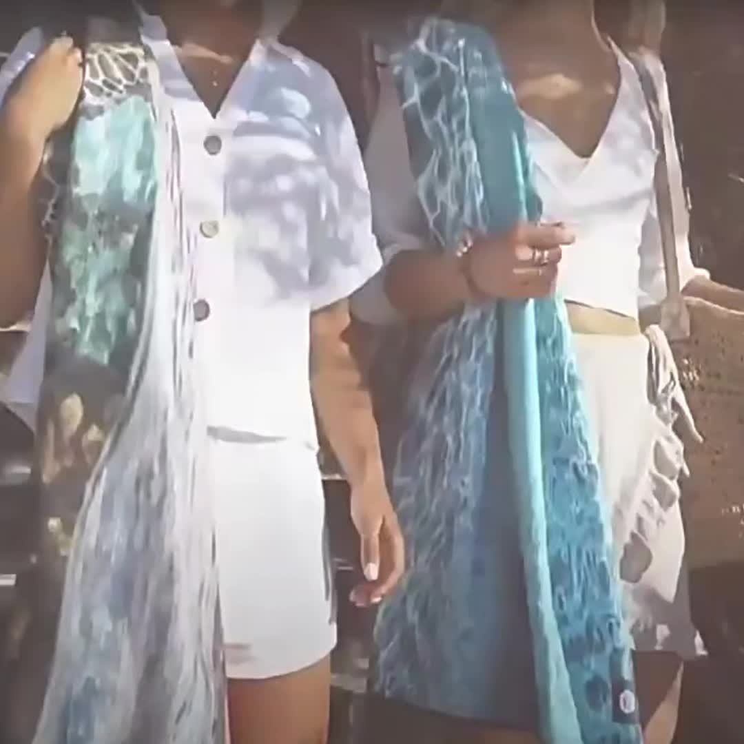 1pc Stitch and Lilo Beach Towel - Cute Intimate Moment Design, Quick-Dry Microfiber, Lightweight & Super Absorbent, Perfect for Yoga, Travel, Swimming, Fitness & Camping, Swim Towels