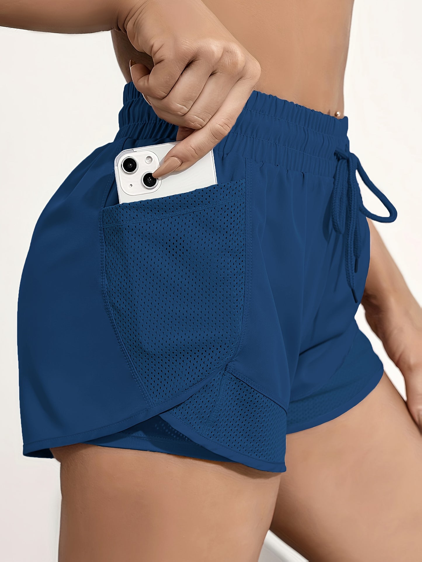 Women's 2-in-1 Yoga Shorts With Quick-Drying Fabric And Mesh Pockets For Casual Fitness And Gym Workouts