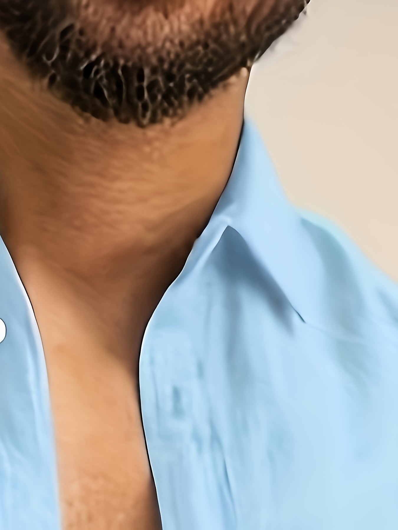 Camisa de homem em algodão de manga comprida e cor sólida com botões, modelo com lapela, ideal para a primavera e outono.