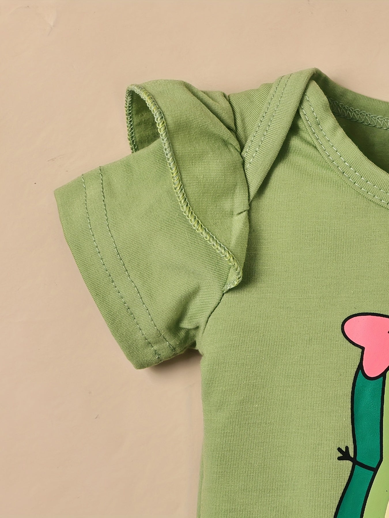 Conjunto de Roupa Infantil para Bebé Menina com Estampado de Abacate: Macacão, Calções e Fita para o Cabelo - 3 Peças - Ideal para o Verão e Atividades ao Ar Livre