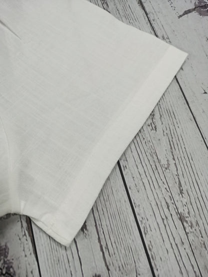 Camisa de homem, gola padre, manga curta, estilo Henley, ideal para o verão, uso casual, negócios e ocasiões formais.