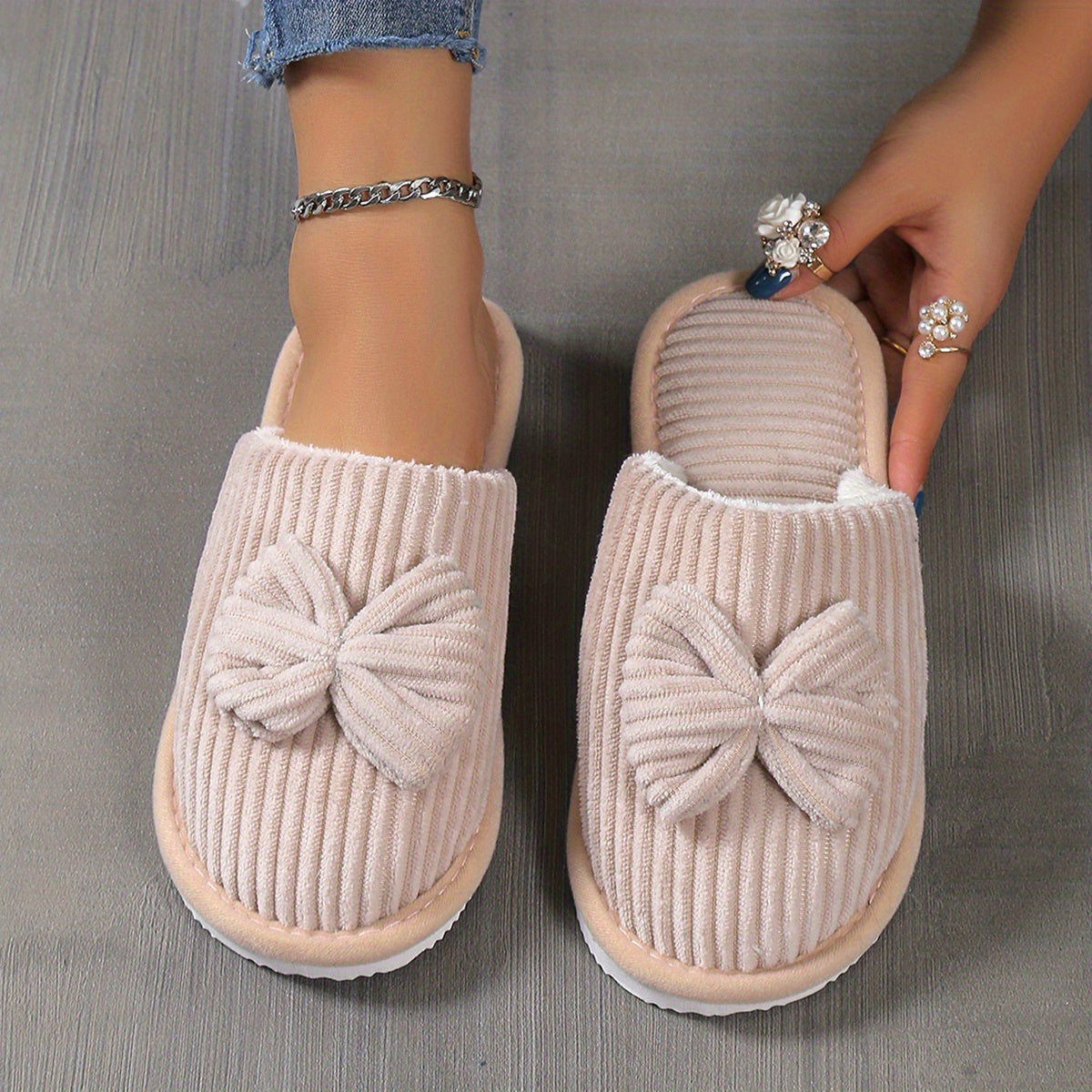 Cute Bowknot Soft Sole Fuzzy Slippers, Winter Cozy &amp; Warm Slip On Plush Shoes, Comfy Closed Toe Home Slippers