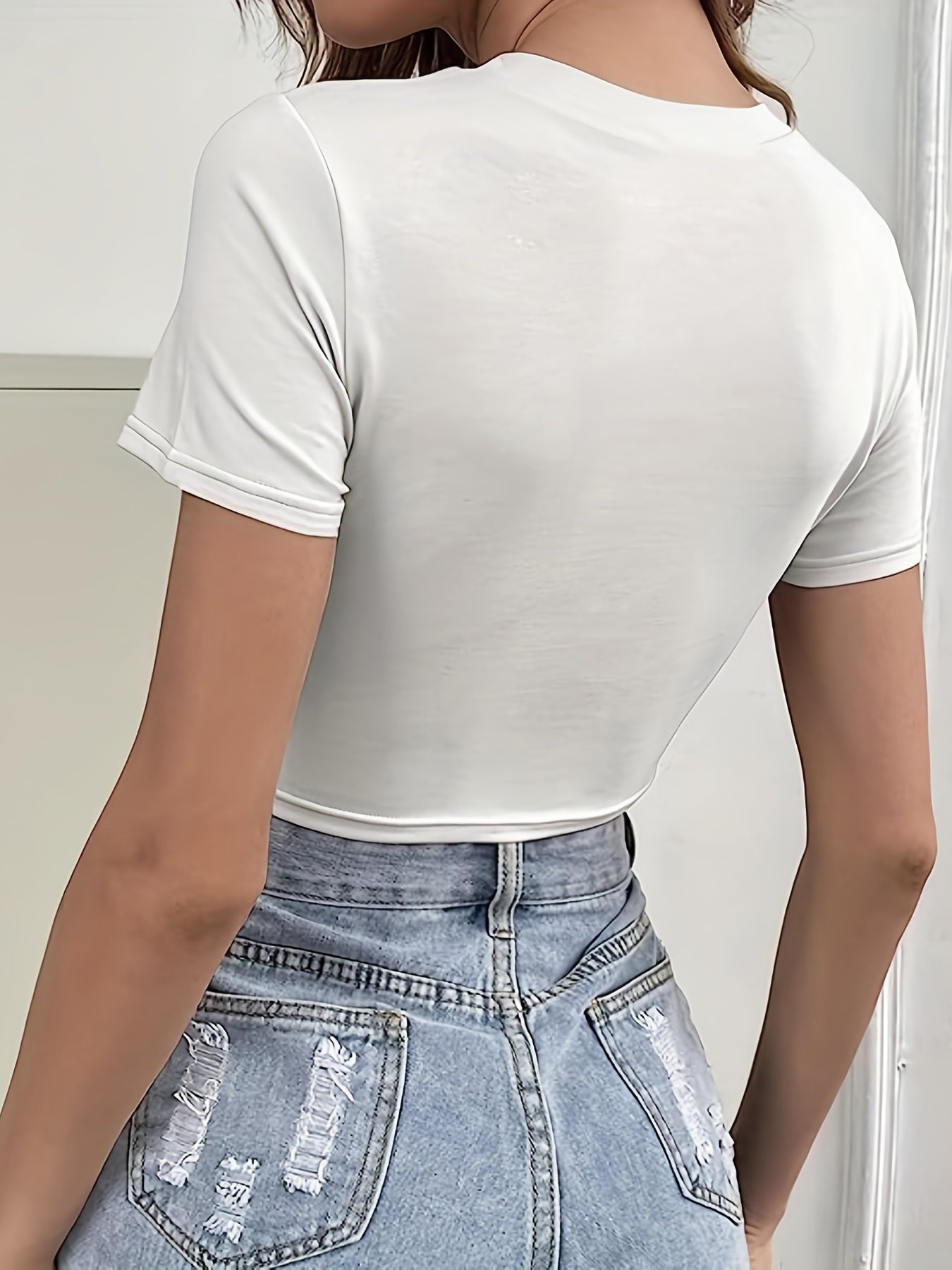 Heart Shaped Cutout Crew Neck T-Shirt, Casual Short Sleeve Top For Spring & Summer, Women's Clothing
