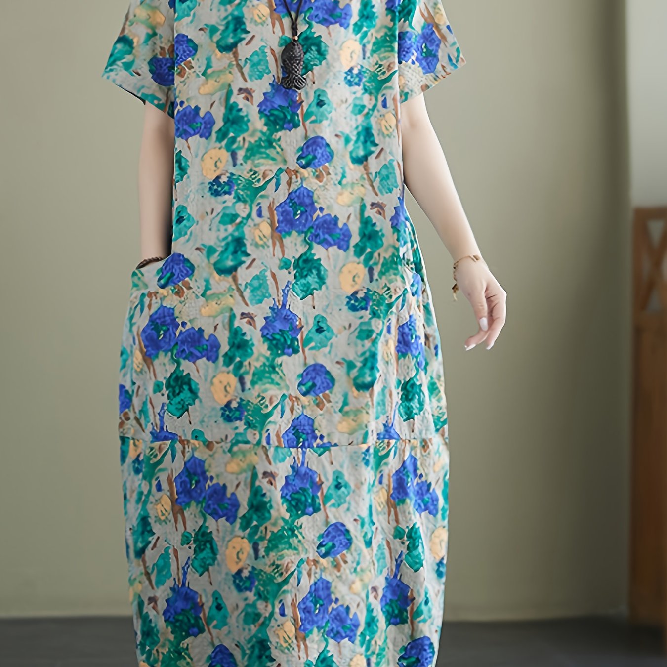 Allover Print With Pocket Loose Dress, Casual Short Sleeve Crew Neck Dress, Women's Clothing