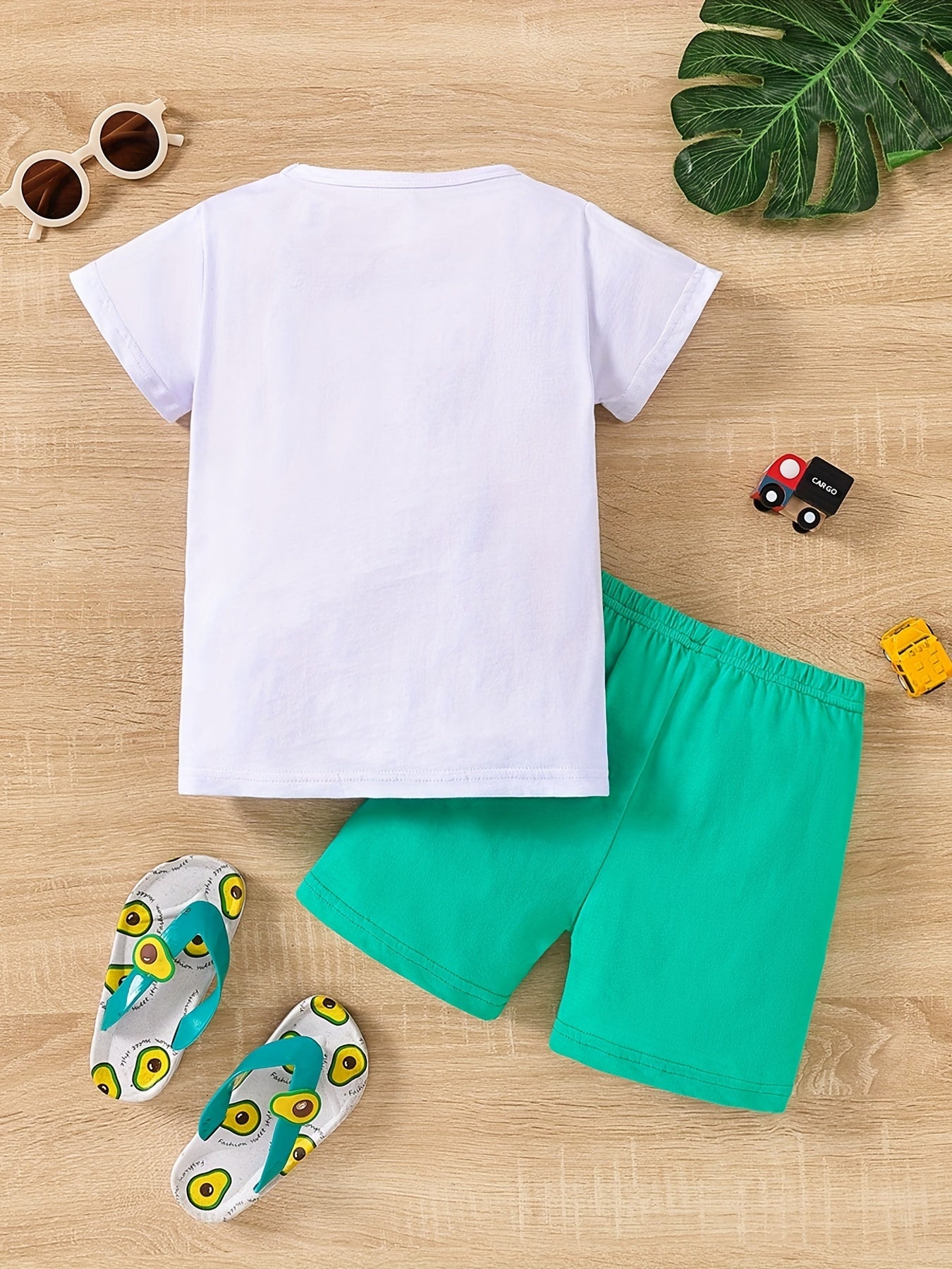 Boy's Tractors Print Casual Outfit Round Neck T-shirt & Shorts, Kids Summer Clothes Set For Daily And Outdoor Wear