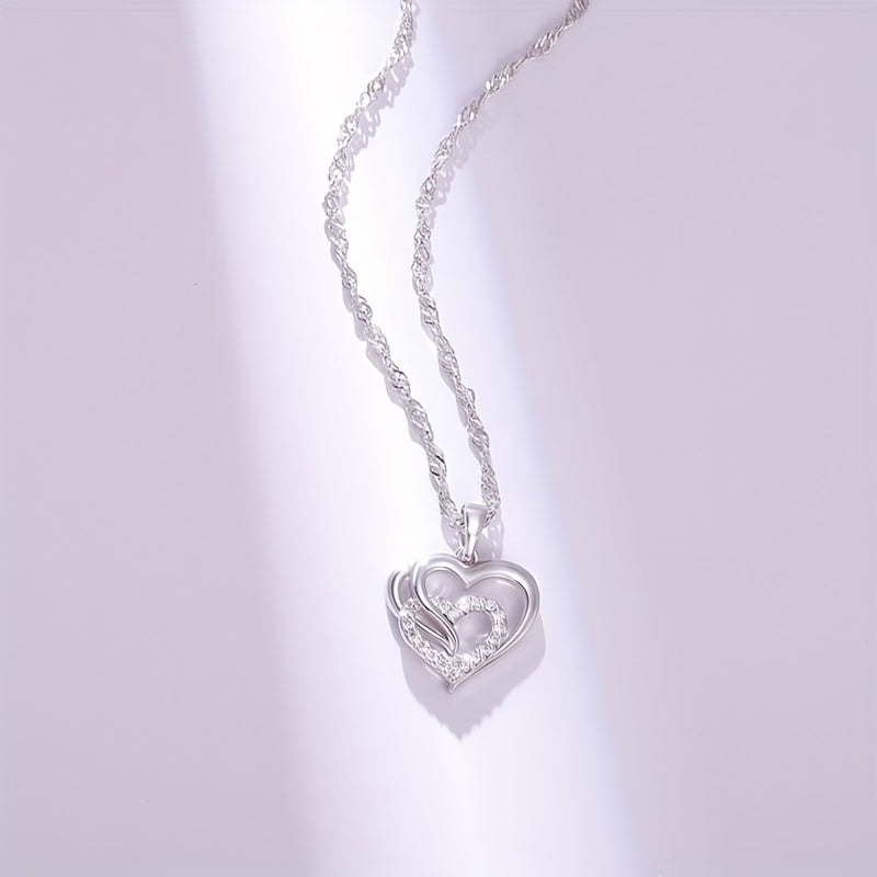 925 Silver Necklace with a Lovely Heart-Shaped Pendant for Ladies, a Perfect Gift for Ladies on Holidays And Birthdays, Suitable for Banquets And Festivals, Comes with a Gift Box.