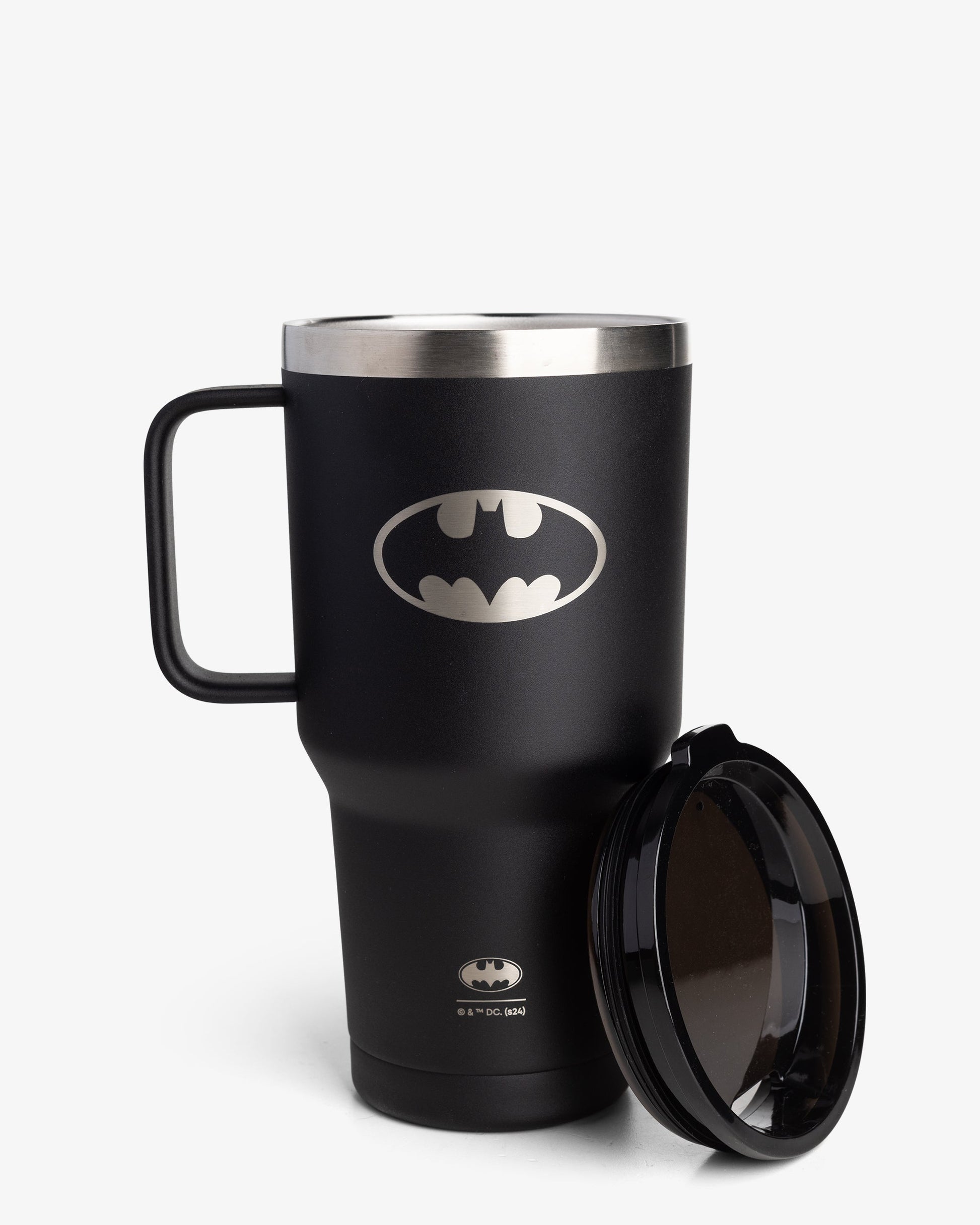 https://ik.imagekit.io/c2dr4dawp/https%3A%2F%2Fcdn.shopify.com%2Fs%2Ffiles%2F1%2F0484%2F7091%2F7273%2Ffiles%2FBohtal_Insulated_Nomad_Tumbler_Batman_alt.jpg%3Fv%3D1744190138?tr=f-jpg
